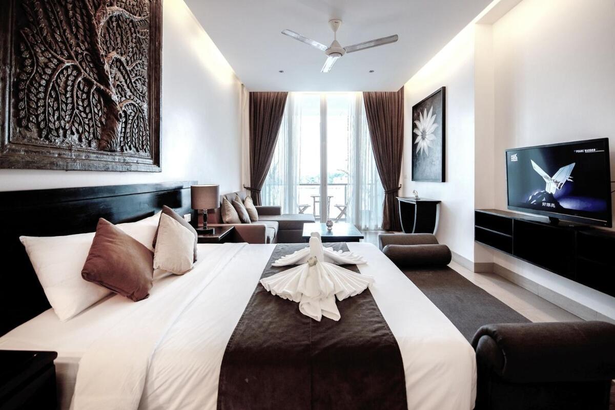 Blue Crystal Boutique Hotel Phnom Penh Dış mekan fotoğraf