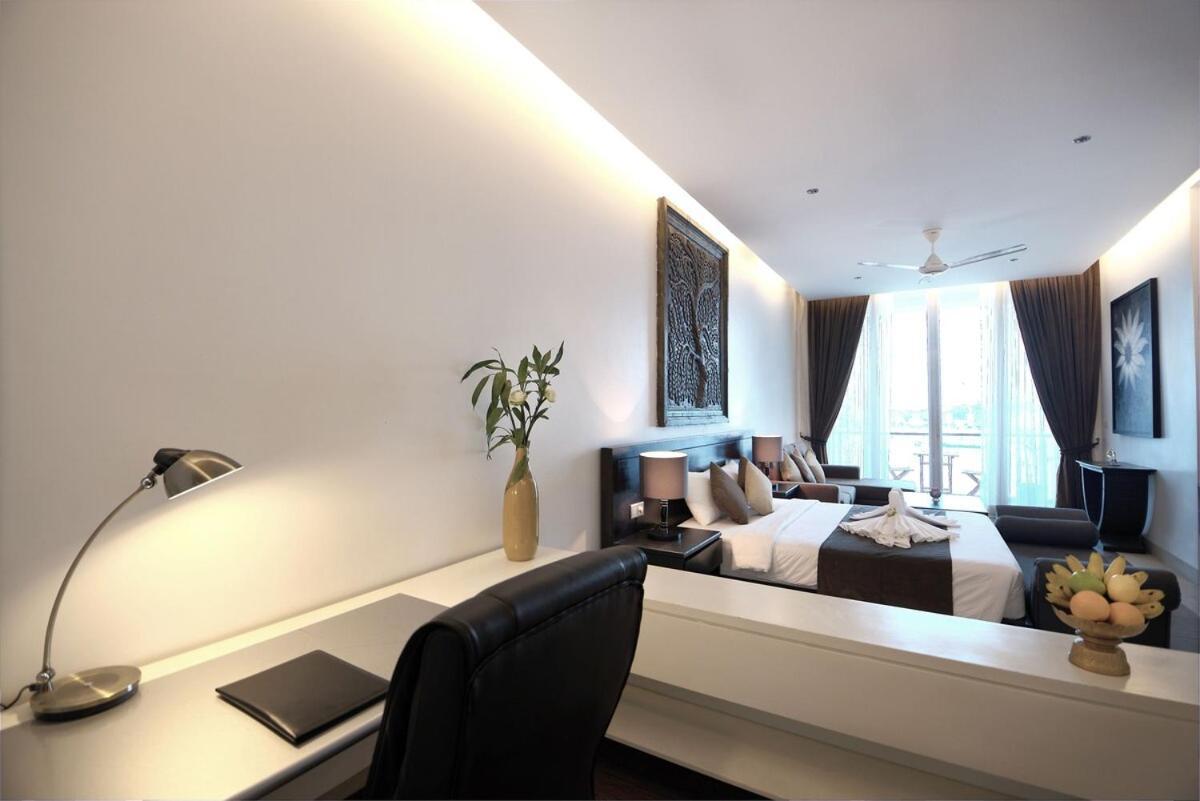 Blue Crystal Boutique Hotel Phnom Penh Dış mekan fotoğraf